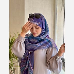 خرید انلاین روسری نخی قواره 140 سی تو کد NA73