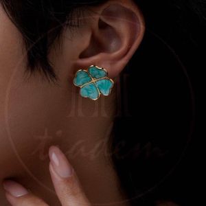 خرید انلاین گوشواره رنگی طرح متنوع