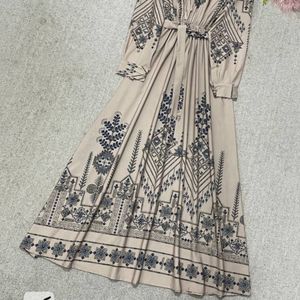 پیراهن ساحلی سنتی