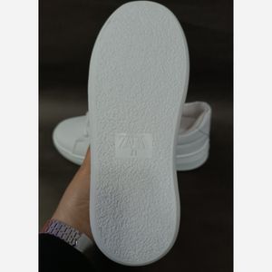 خرید آنلاین کتونی مردانه ونس تمام سفید زارا کیفیت بالا