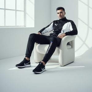 خرید اینترنتی ست سوییشرت شلوار مردانه مشکی مدل MotorSport کفش ورزشی مردانه Nike مدل Tigo زیره سفید