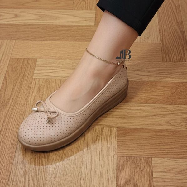 کفش طبی زنانه سوزنی داروخانه ای