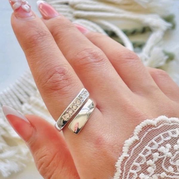 انگشتر نقره ای نگین دار