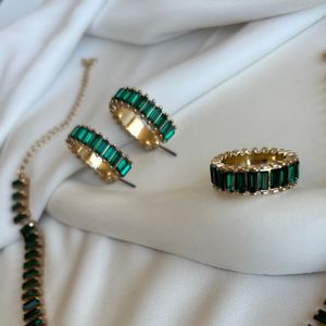 فروش اینترنتی ست تنیسی سبز زمردی 