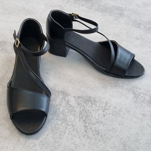 فروش اینترنتی کفش صندل زنانه مدل موجدار