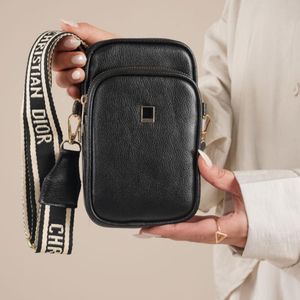 خرید آنلاین کیف مشکی سروین p