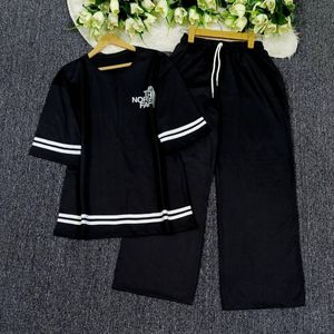 خرید اینترنتی ست تیشرت و شلوار North face