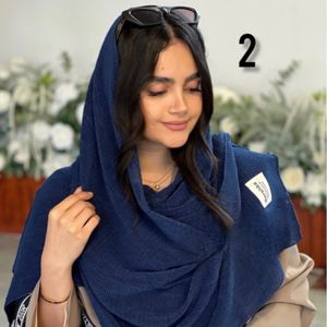 مشخصات شال پلیسه بهاره تک رنگ شیک