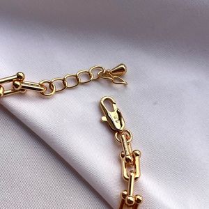 خرید اینترنتی دستبند زنانه طرح طلا مدل تیفانی 