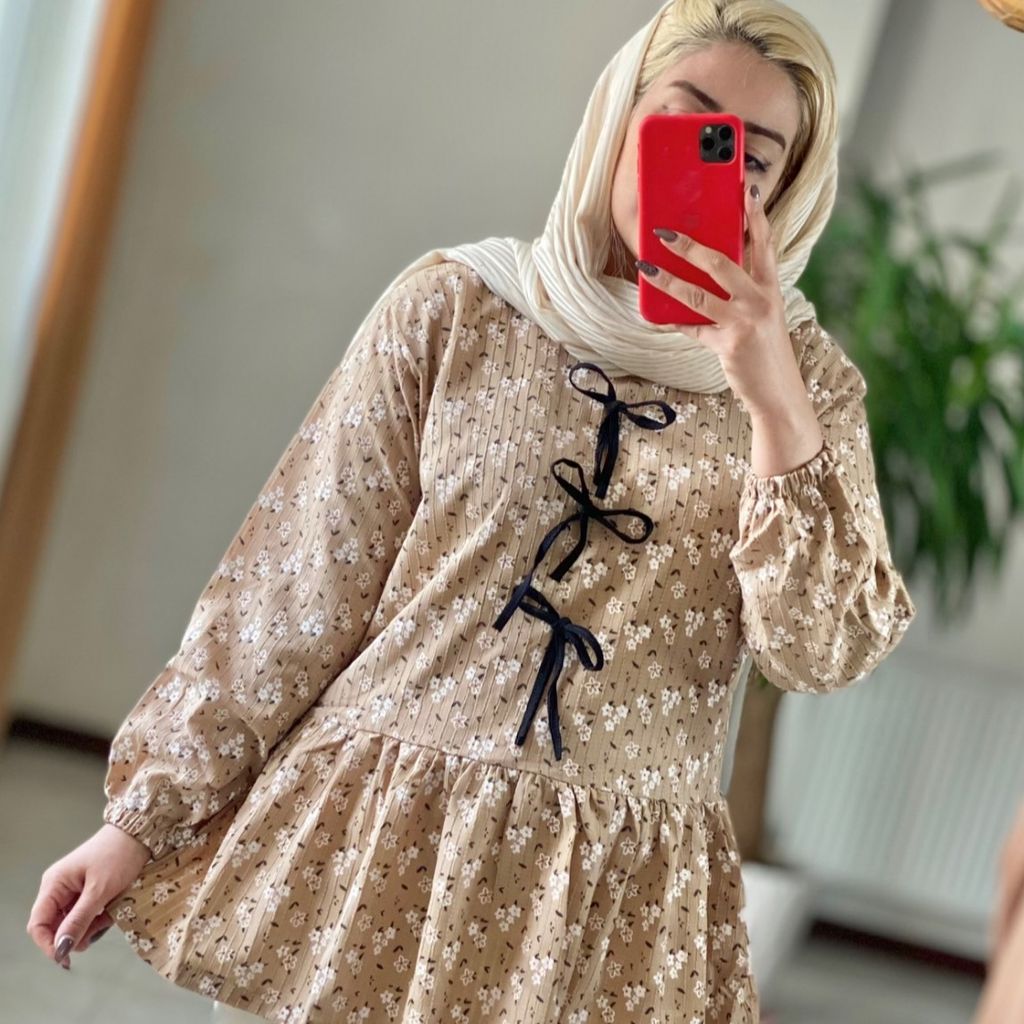 خرید انلاین شومیز جلو بسته گلدار ارا
