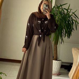 مشخصات مانتو سنجاقک ارا