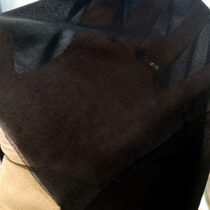 پارچه حریر مشکی ساده