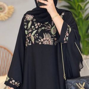 خرید آنلاین عبایی آریا دخت