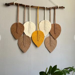 اویز برگ مکرومه کلاسیک