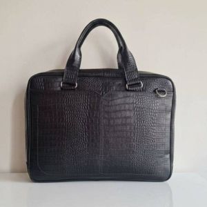 کیف اداری چرم طبیعی مدل ابرویی