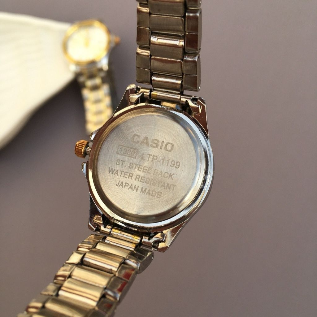 قیمت ساعت مچی زنانه  کاسیو دورنگ طلایی نقره ای CASIO