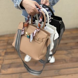 خرید آنلاین کیف اسپرت زنانه و دخترانه مدل غزل