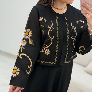 خرید اینترنتی کت دامن گلدوزی