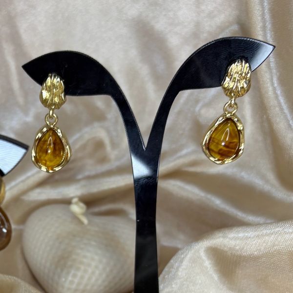 گوشواره طرح اشکی
