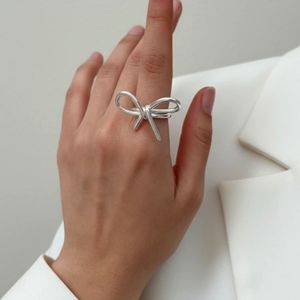 فروش اینترنتی انگشتر مینیمال فری سایز