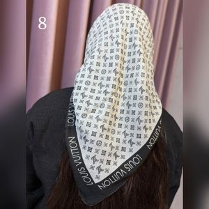 قیمت مینی اسکارف سفید مشکی