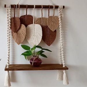 شلف چوبی کاربردی مکرومه برگ طرح تلما