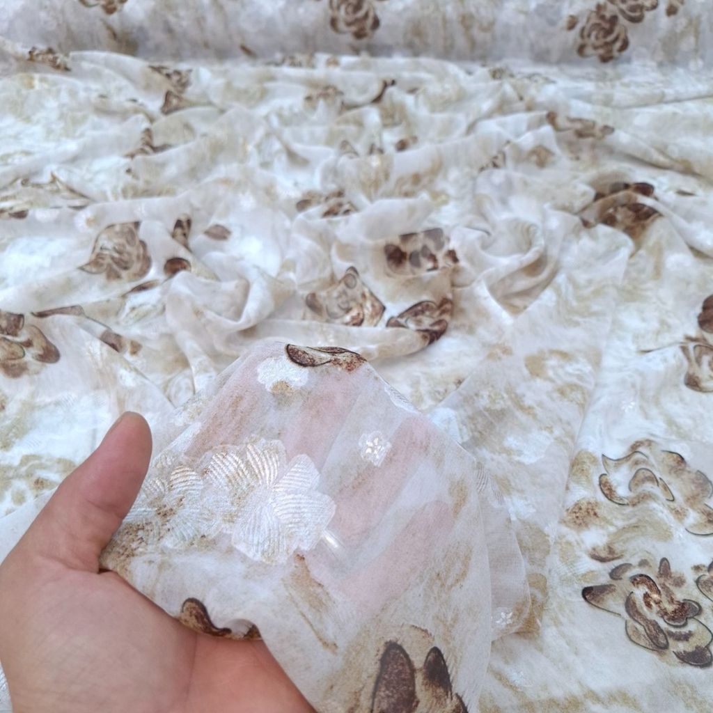 خرید اینترنتی پارچه حریر براسو گل برجسته 1