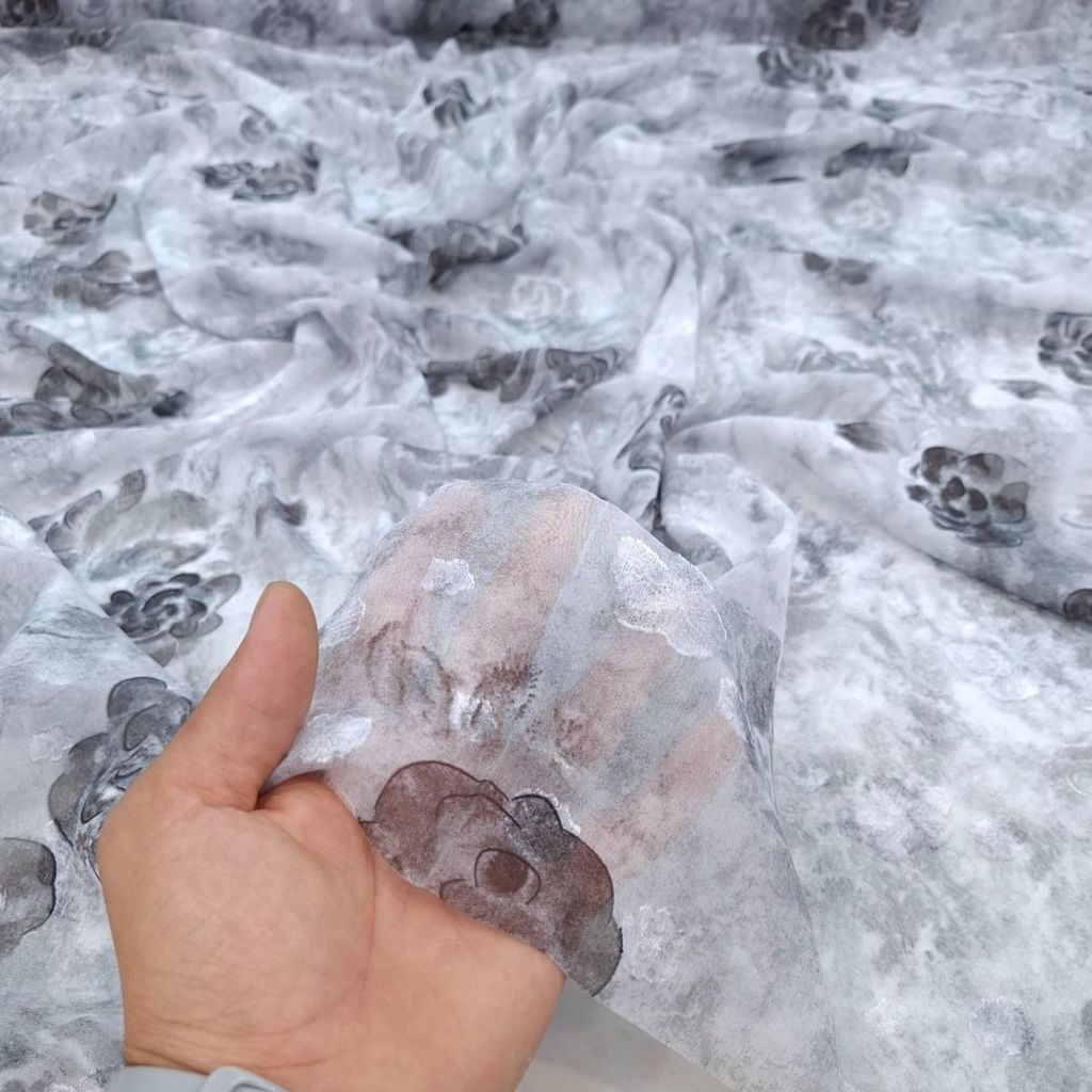 خرید آنلاین پارچه حریر براسو گل برجسته 2