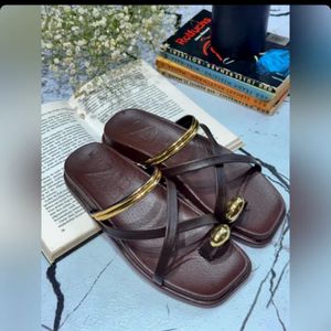 فروش اینترنتی صندل لاانگشتی مدل فیوژن کد 082