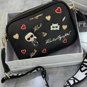 کیف زنانه کارل