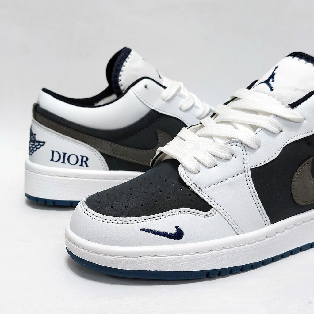 خرید اینترنتی کتانی نایک جردن وان کاستوم طرح دیور Nike Jordan Dior