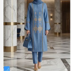 مانتو گلدوزی شانتون اسلپ آوا آبی