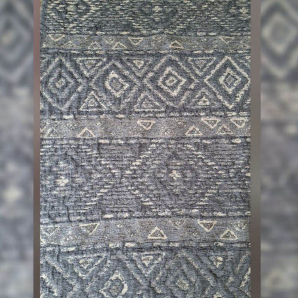 خرید اینترنتی روفرشی مخمل شانل دورو (فانتزی ) سه متری