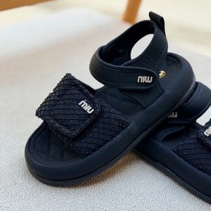 خرید اینترنتی قیمت صندل بچگانه طرح miu نگینی از K-Z کد 5022306