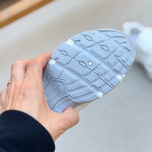 خرید اینترنتی قیمت صندل بچگانه جلوبسته طرح هامتو از K-Z کد 5022101