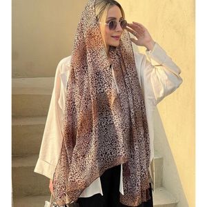 خرید اینترنتی شال و روسری روبرتو کاوالی