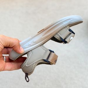 خرید اینترنتی قیمت صندل بچگانه طرح اسپید از k-z کد 5023118