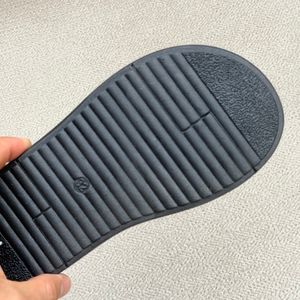 خرید اینترنتی قیمت صندل بچگانه طرح پاپیونی فشن از K-Z کد 5023113