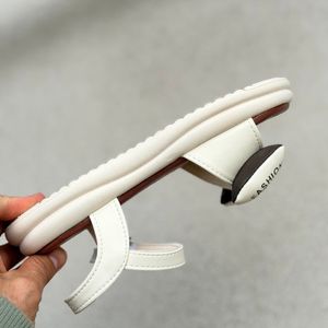خرید اینترنتی قیمت صندل بچگانه طرح پاپیونی فشن از K-Z کد 5023113
