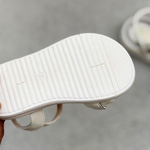 خرید اینترنتی قیمت صندل بچگانه دخترانه طرح پیله مروارید از k-z کد 5023108