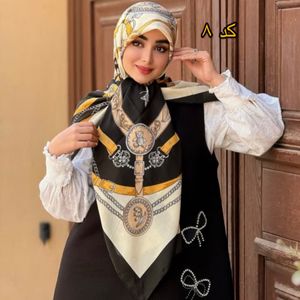 روسری نخی سیااسکارف