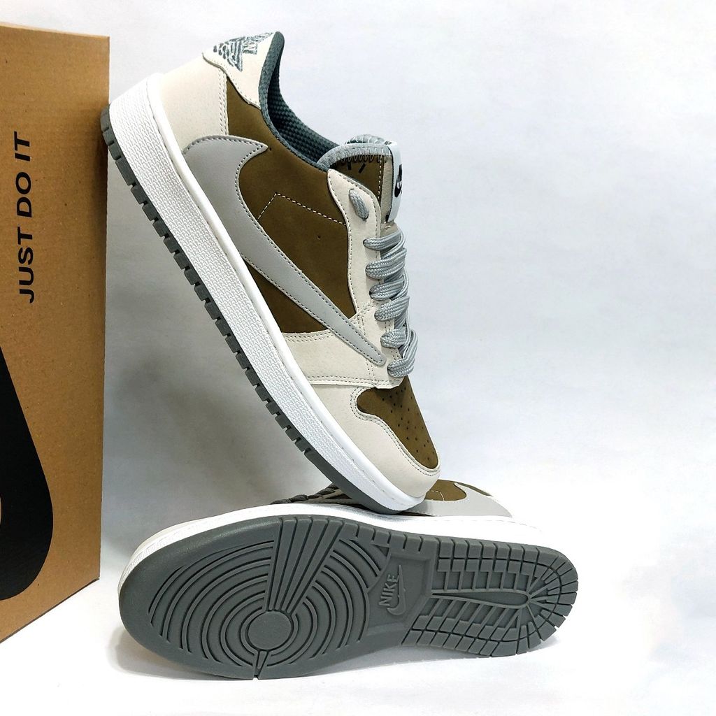 خرید اینترنتی کتانی نایک جردن ترویس اسکات Nike Travis Scott کرم قهوه ای