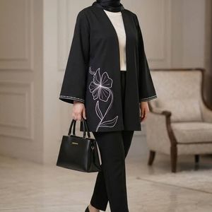 خرید اینترنتی قیمت مانتو کتی گلدوزی مدل آیماز