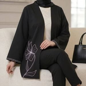 خرید اینترنتی قیمت مانتو کتی گلدوزی مدل آیماز
