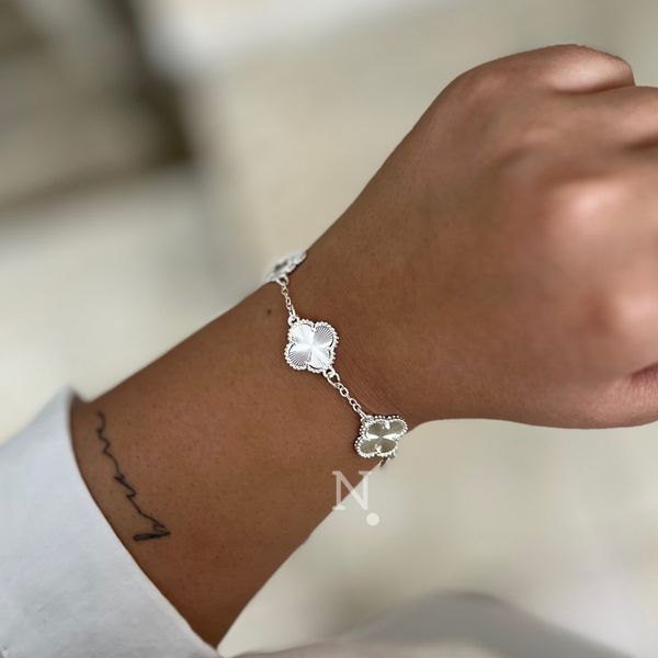 دستبند زنانه آبکاری نقره ونکلیف