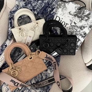 کیف زنانه سامیا
