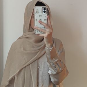 شال برشکا دور ریش