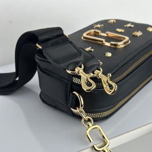 خرید انلاین کیف پاسپورتی جاکوبز وارداتی