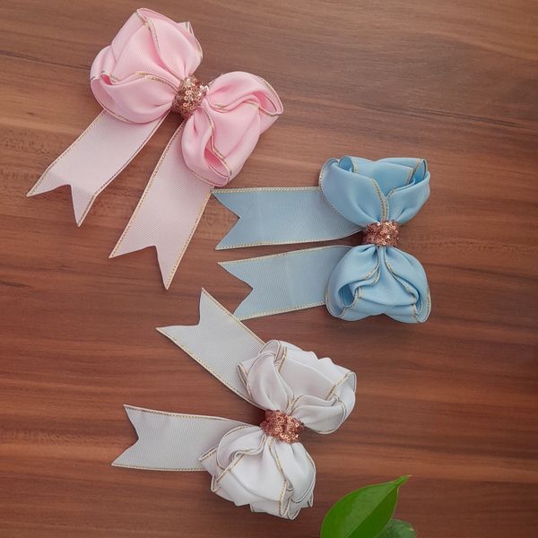 گلسر مجلسی پروانه ای با روبان گروگرین لبه زری