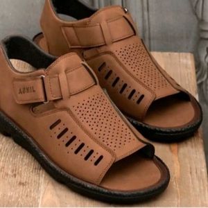 صندل مردانه چسبکی مدل منچستر رنگ عسلی سایزبندی40‌تا 44